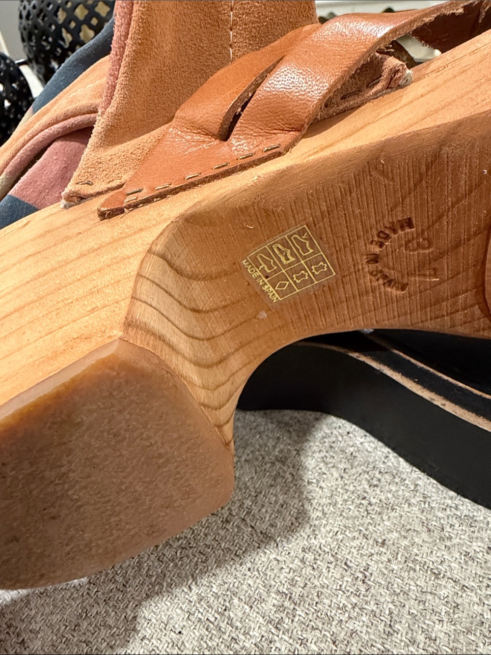 Free People Emmy Wrap Clogs 
Tan Suede & Leather Platform Sandals - Picture 5 of 12